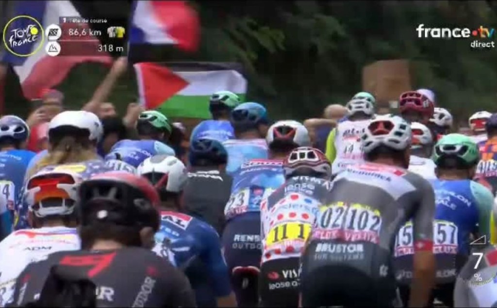 Israël Premier Tech : hors des courses&nbsp;cyclistes